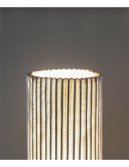 Núa Small table lamp - a-emotional light - Painted steel mesh with vertical texture and diffused light